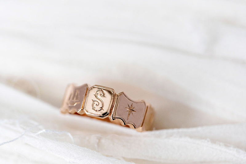 Mantra Ring in Gold