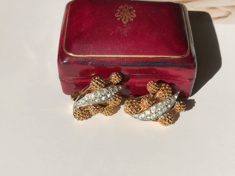Vintage Panetta rhinestone leaf clip on earrings | 1960's retro gold tone leaf flower organic nature earrings | rhinestone bridal earrings