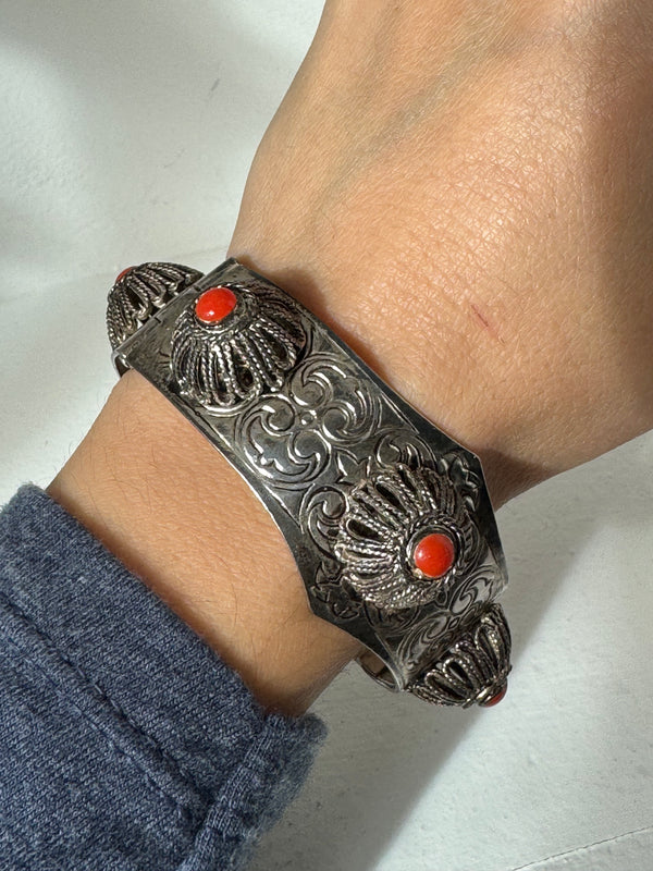 Vintage Bohemian Simulated Coral Bangle