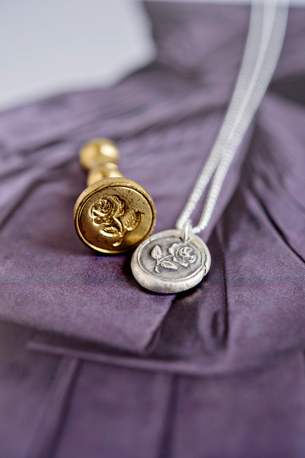 The 12 Days Gift Guide - Day 11 - Gifts for the Romantic