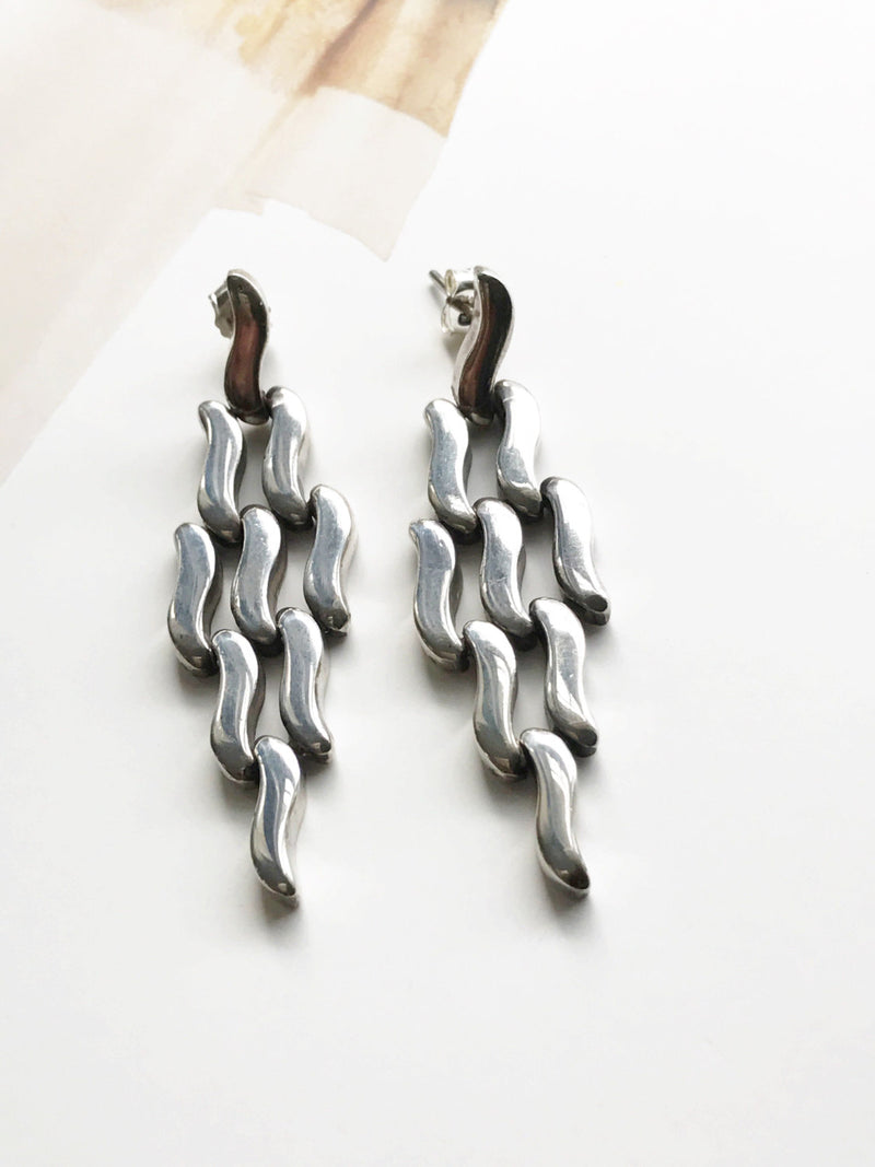 Vintage modernist hinged earrings | Mexican silver style | Southwestern ocean wave water long statement earrings | Frida Kahlo style