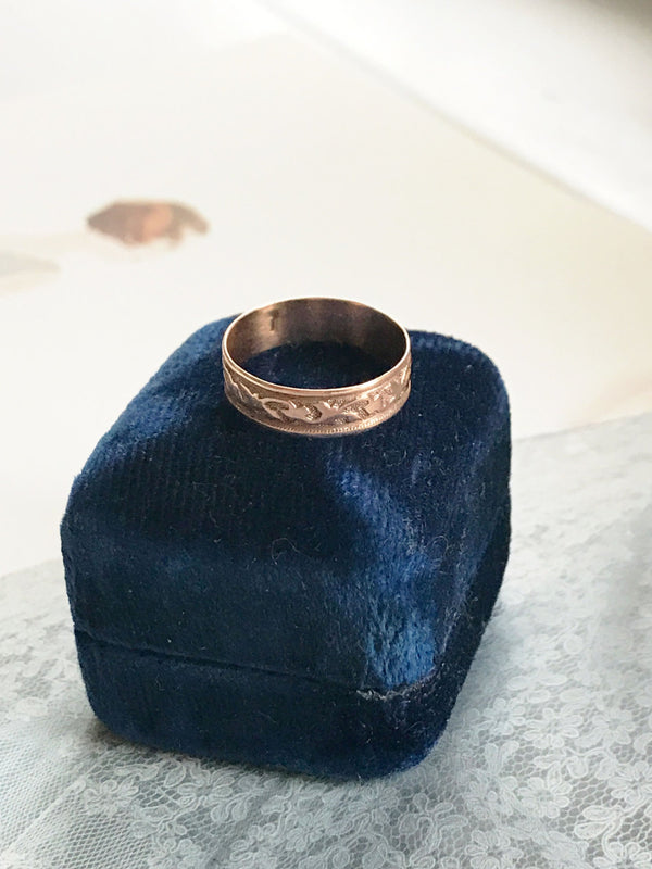 Antique Victorian cigar band ring | 14k rose gold leaf and ivy ring | signet nameplate | bohemian friendship | size 6 1/4