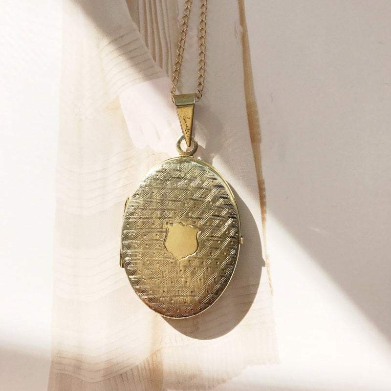 Gold Tone Filigree Flower Details Large Locket Necklace with Vintage  Wedding Photos