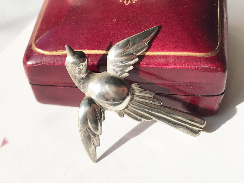 Vintage swallow bird pin | 1940's Art Deco sterling silver flying bird brooch | freedom, hope, love and loyalty animal pin