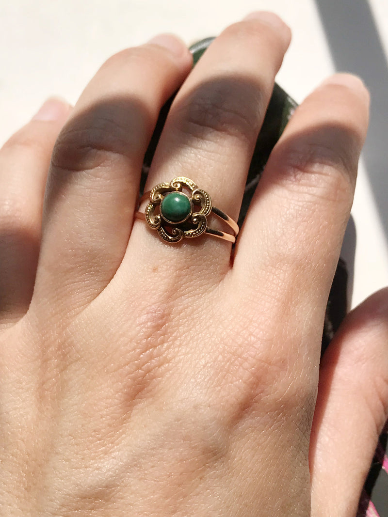 Antique rose gold turquoise ring | 14k rosy gold Art Nouveau flower swirl curvy ring |  bohemian rustic green turquoise jewelry |  size 6.5